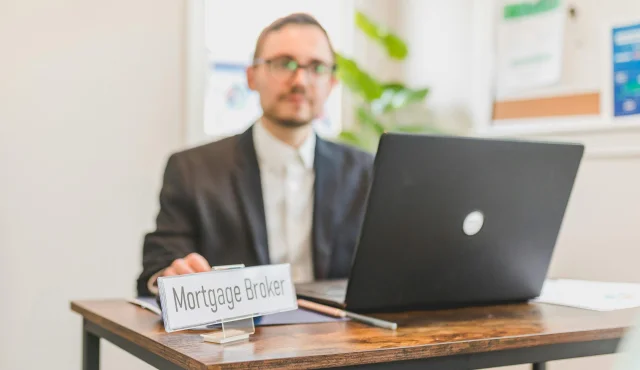 Mortgage broker in Birkdale, QLD for home loans, refinancing and investment loans